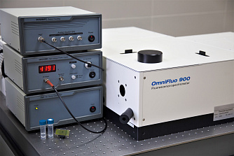 OmniFluo-900 - настольный флуоресцентный спектрометр фото 1