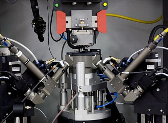 NanoWeld - станция для монтажа волоконно-оптических элементов посредством лазерной сварки фото 3